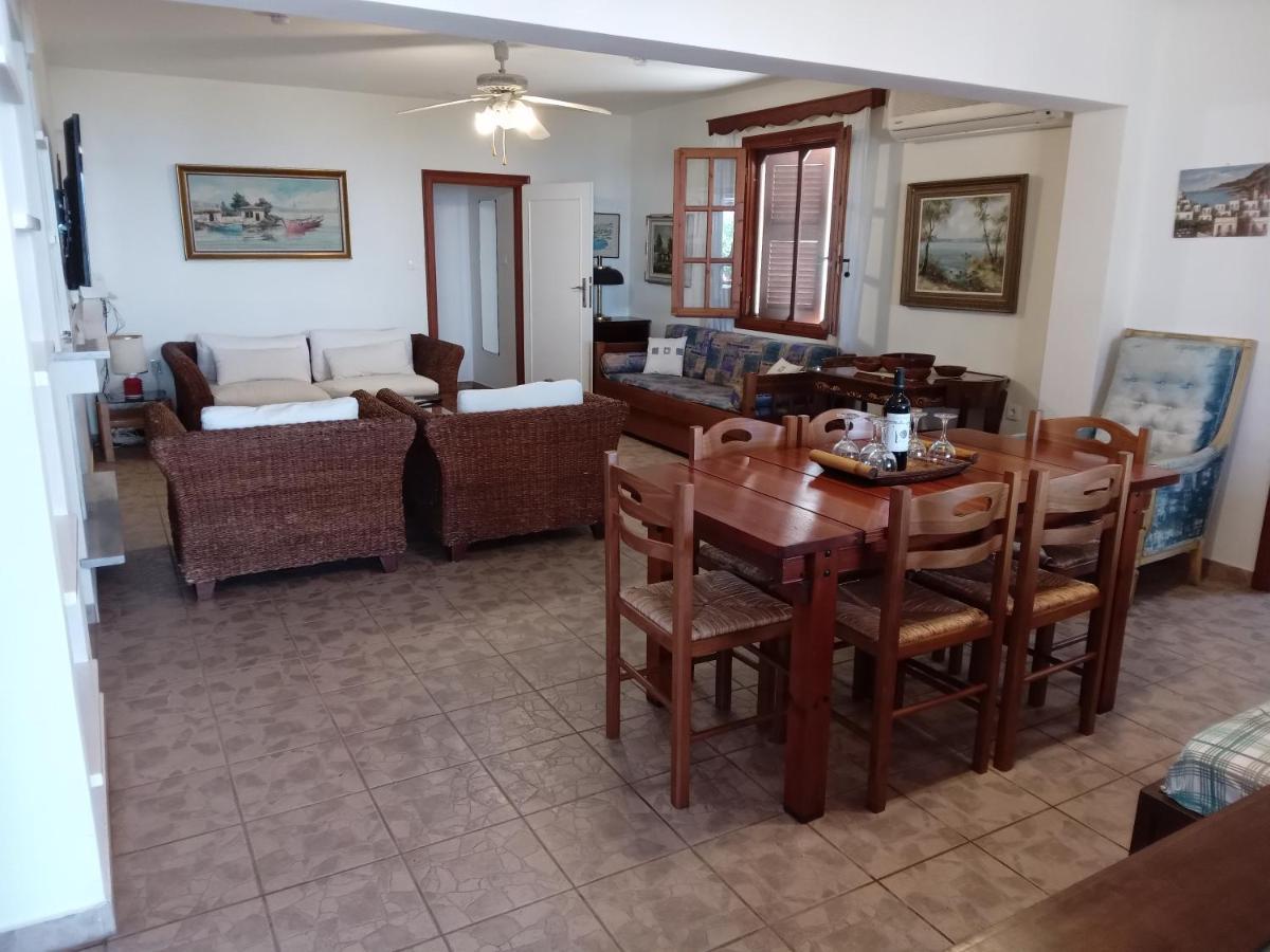 Fantastic House With A Wonderful View Of The Sea Villa Kapotidhes Luaran gambar