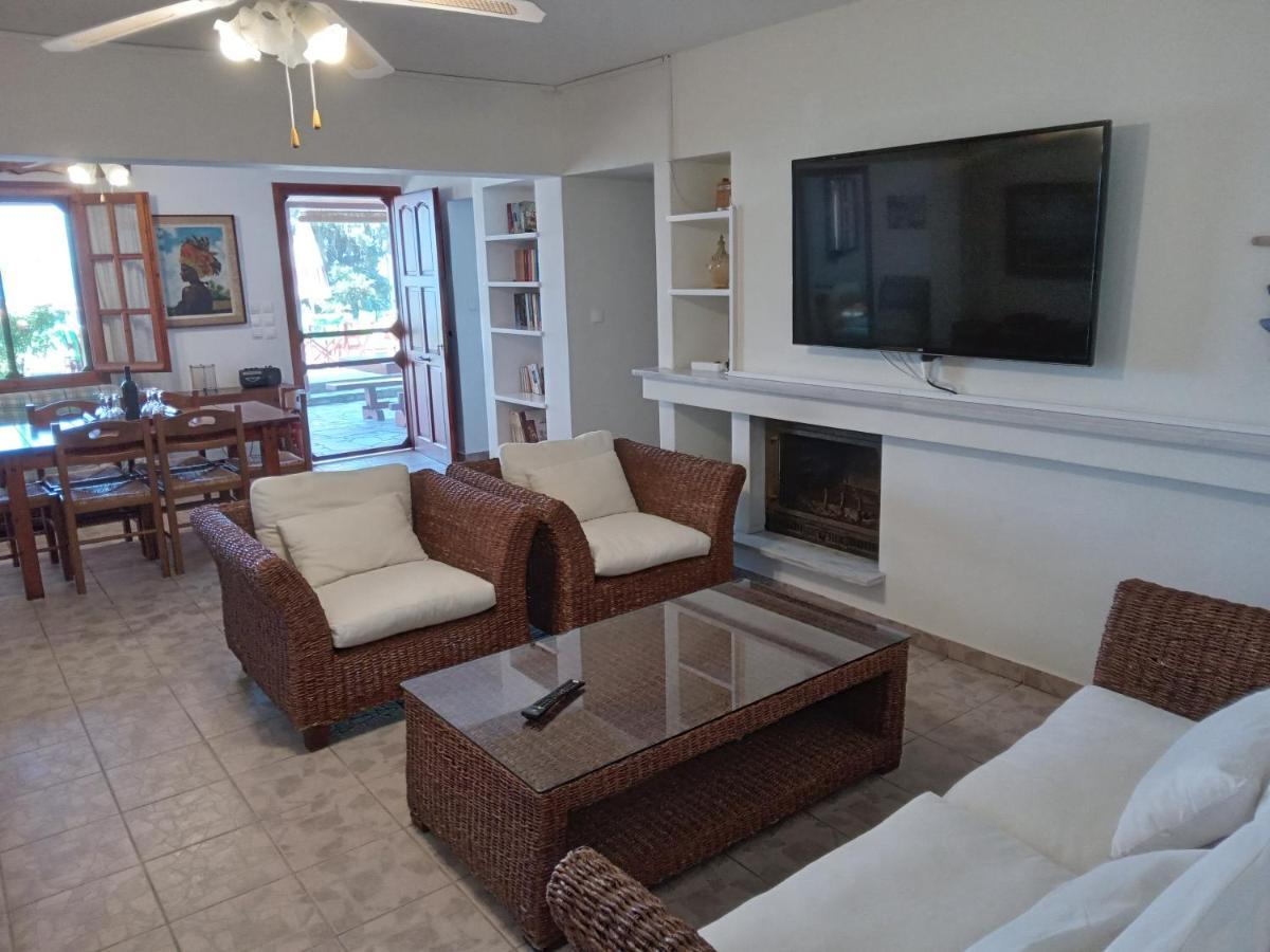 Fantastic House With A Wonderful View Of The Sea Villa Kapotidhes Luaran gambar